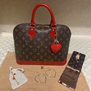 SOLD Louis Vuitton Alma Handbag❤️
